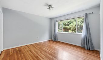 5003 SENTINEL Dr 22, Bethesda, MD 20816