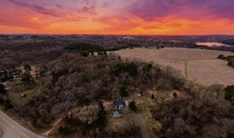 1342 Stagecoach Trl S, Afton, MN 55001