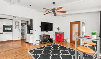 204 51st St, Des Moines, IA 50312