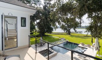 24 Widewater Rd, Hilton Head Island, SC 29926