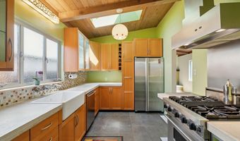 1060 Curtis St, Albany, CA 94706