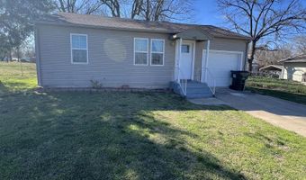 905 S Griffith Ave, Aurora, MO 65605