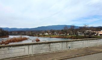 342 S. Monroe St, Alderson, WV 24910