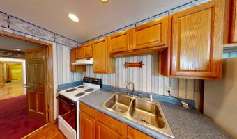 136 Lock Ln, Alum Creek, WV 25003