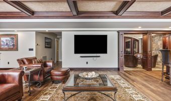 1 Stoneridge Dr, Albany, NY 12211