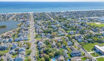 141 Maple Dr, Bay Head, NJ 08742
