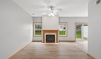 6524 154th St W 107, Apple Valley, MN 55124