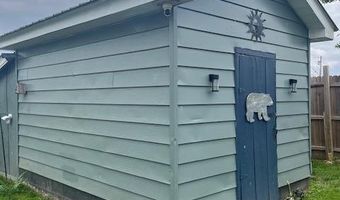 379 S High St, Austin, IN 47102