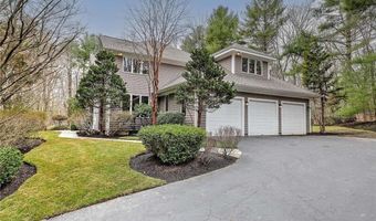 60 Pheasant Dr, East Greenwich, RI 02818