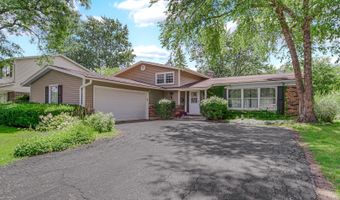 3010 N Kennicott Ave, Arlington Heights, IL 60004