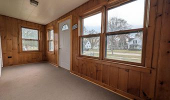 822 N River Ave, Alma, MI 48881