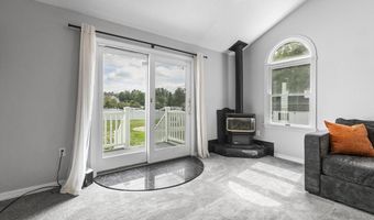 49 Baldwin Rd, Billerica, MA 01821