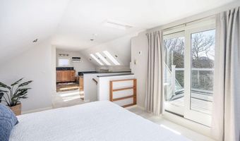 8 Key Ct, Newport, RI 02840