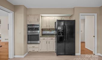 68 Stony Rdg, Asheville, NC 28804