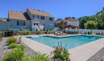 24 Orsaf Ln, Bayville, NJ 08721