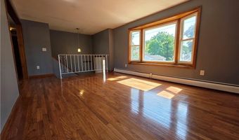 114 Florida Ave, Cranston, RI 02920