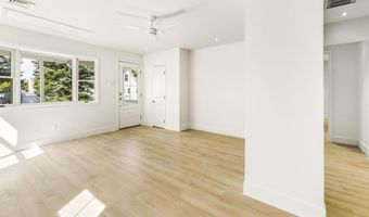 212 N 12 Street St, Villas, NJ 08251
