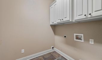 164 Crystal Lake Rd, Austin, AR 72007