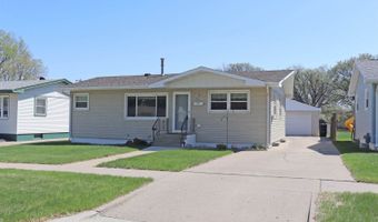 729 S 16th St, Bismarck, ND 58504
