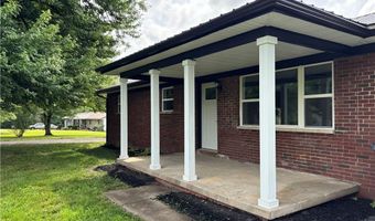 2318 N Lakeview Dr, Austin, IN 47102