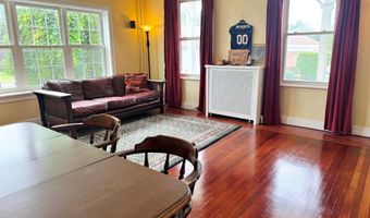 150 Cardinal Ave, Albany, NY 12209