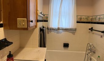 904 Oak St, Atlantic, IA 50022