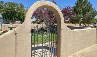 808 E Chapman Rd, Carlsbad, NM 88220