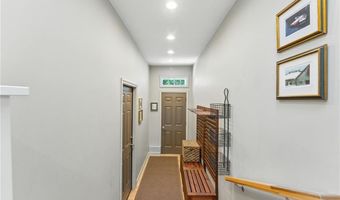 3 Sandy Ln, Bristol, RI 02809