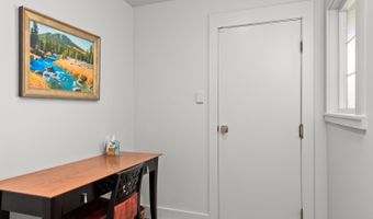 7362 Oakmont Dr, Santa Rosa, CA 95409