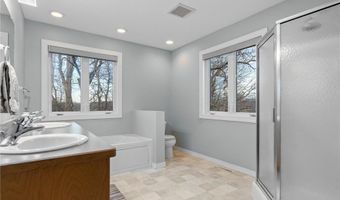 1197 Moorstone Dr NE, Alexandria, MN 56308