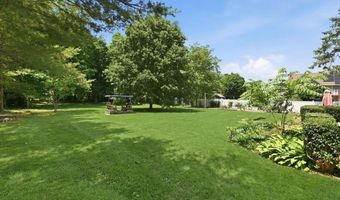 40 Bayview Ave, Amityville, NY 11701