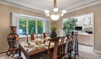 436 Shadowridge Ct, Ballwin, MO 63011