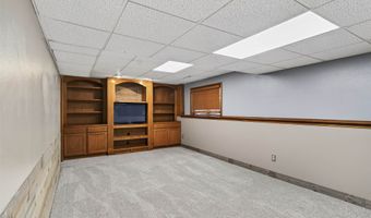 1618 5th Ave SW, Altoona, IA 50009