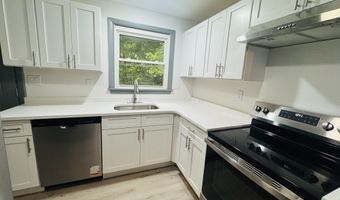 6 Elaine St, Bozrah, CT 06334