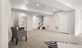 25741 CLAIRMONT MANOR Sq, Aldie, VA 20105
