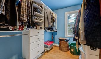 51 Normandy Ct, Middletown, NJ 07748