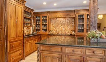 48 Old Searsport Ave, Belfast, ME 04915