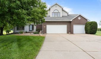 704 SW Coventry Cir, Ankeny, IA 50023