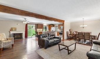 269 Braeshire Dr, Ballwin, MO 63021