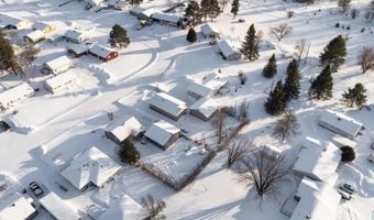 24 Fern Ct, Babbitt, MN 55706