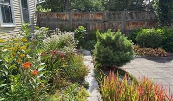 58 Oak St, Brattleboro, VT 05301