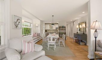 158 Narragansett Ave I, Newport, RI 02840