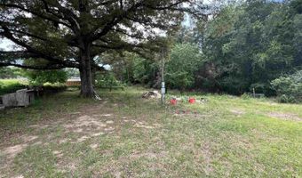 68697 Scranage Rd, Atmore, AL 36502