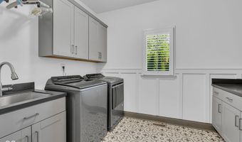 5874 Shallow Water Ln, Bargersville, IN 46106