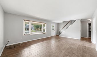 12410 ROCKLEDGE Dr, Bowie, MD 20715