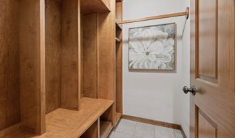 4226 E APPLESEED Dr, Appleton, WI 54913
