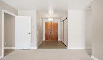 1711 Oak Hill Dr, Escondido, CA 92027