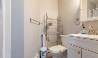 40 Cedar St, Johnston, RI 02919