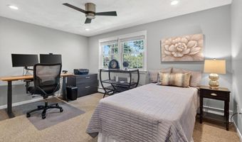 28 Algonquin Ave, Andover, MA 01810