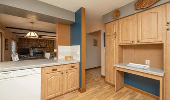 5999 139th St W, Apple Valley, MN 55124